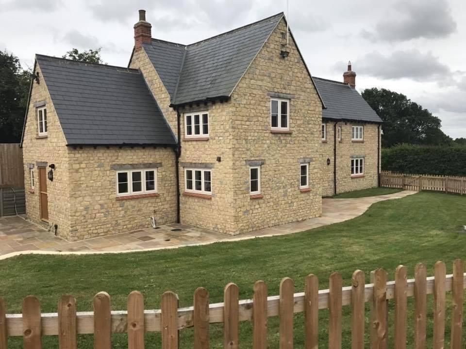 Denbrae Apartment Brackley  Exterior foto